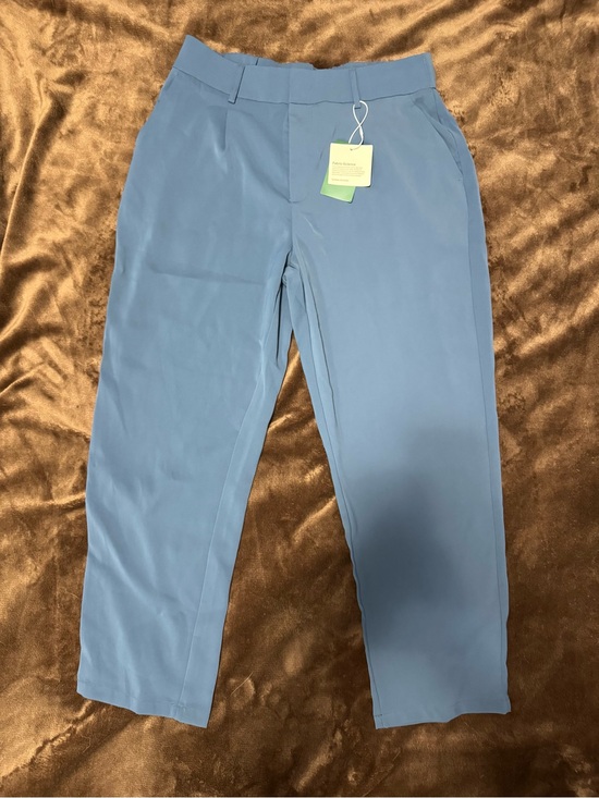 HALARA Pants - Halara Tapered Leg Trouser